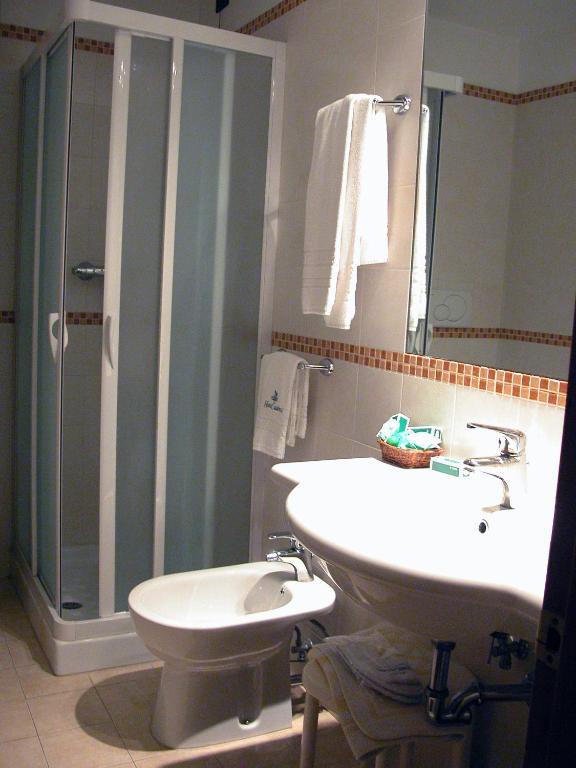 Hotel Calabresi San Benedetto del Tronto Room photo