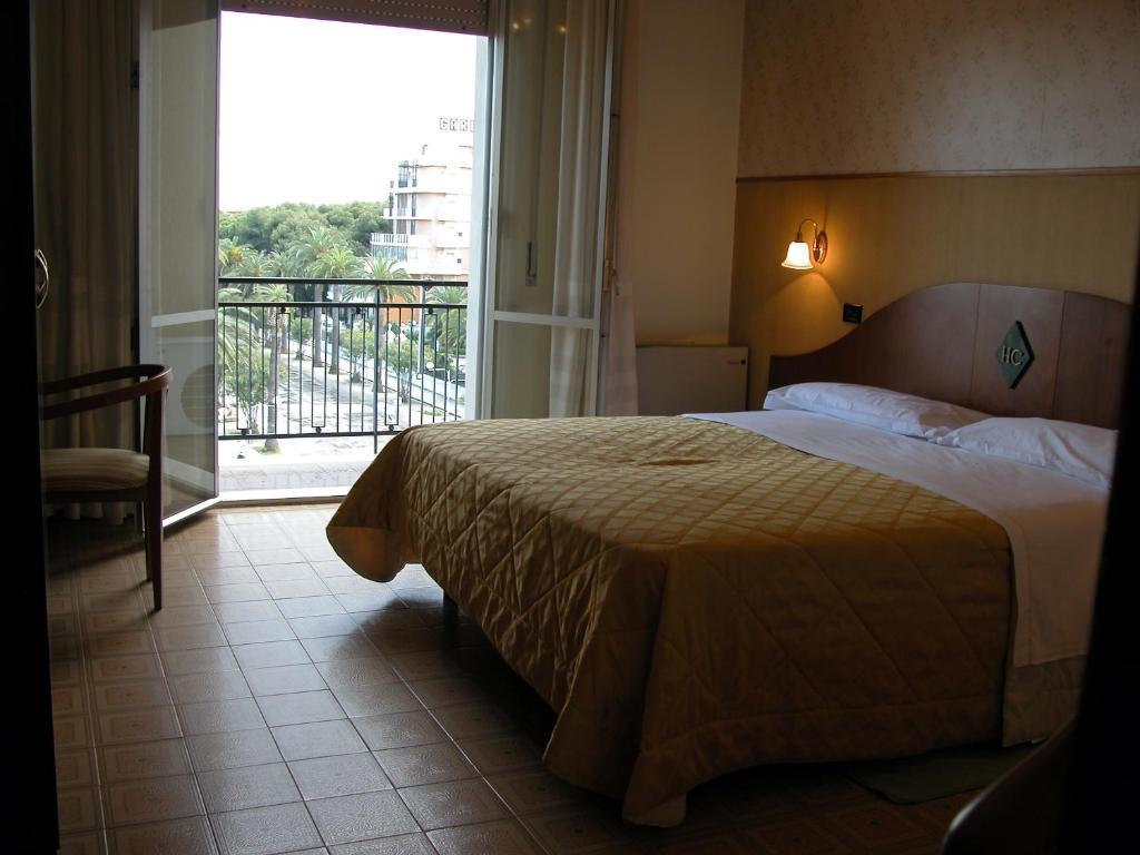 Hotel Calabresi San Benedetto del Tronto Room photo