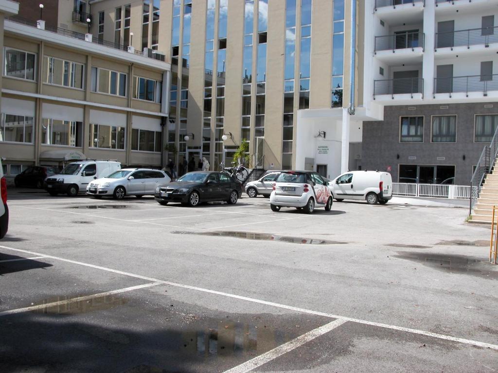 Hotel Calabresi San Benedetto del Tronto Exterior photo
